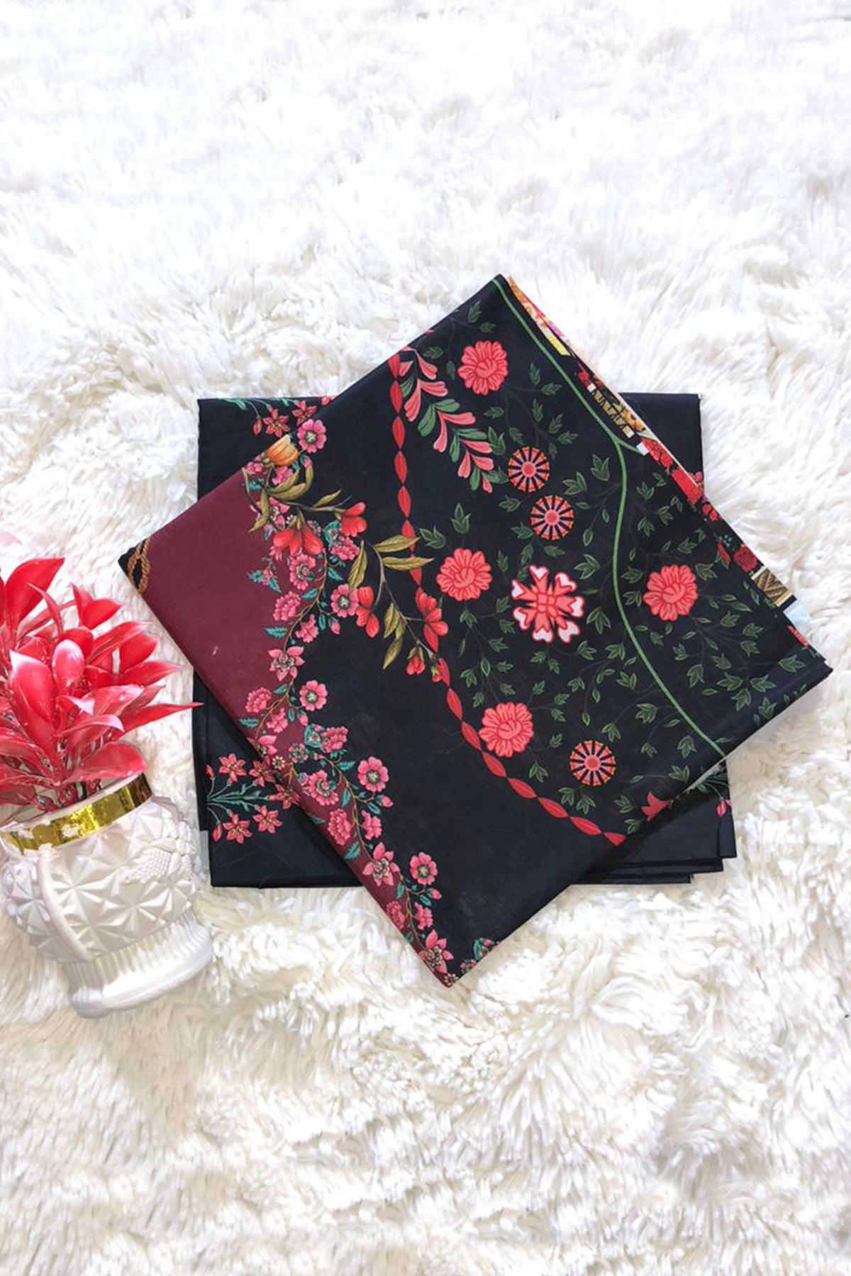 UnStitch 2pc-Printed Lawn Suit D338