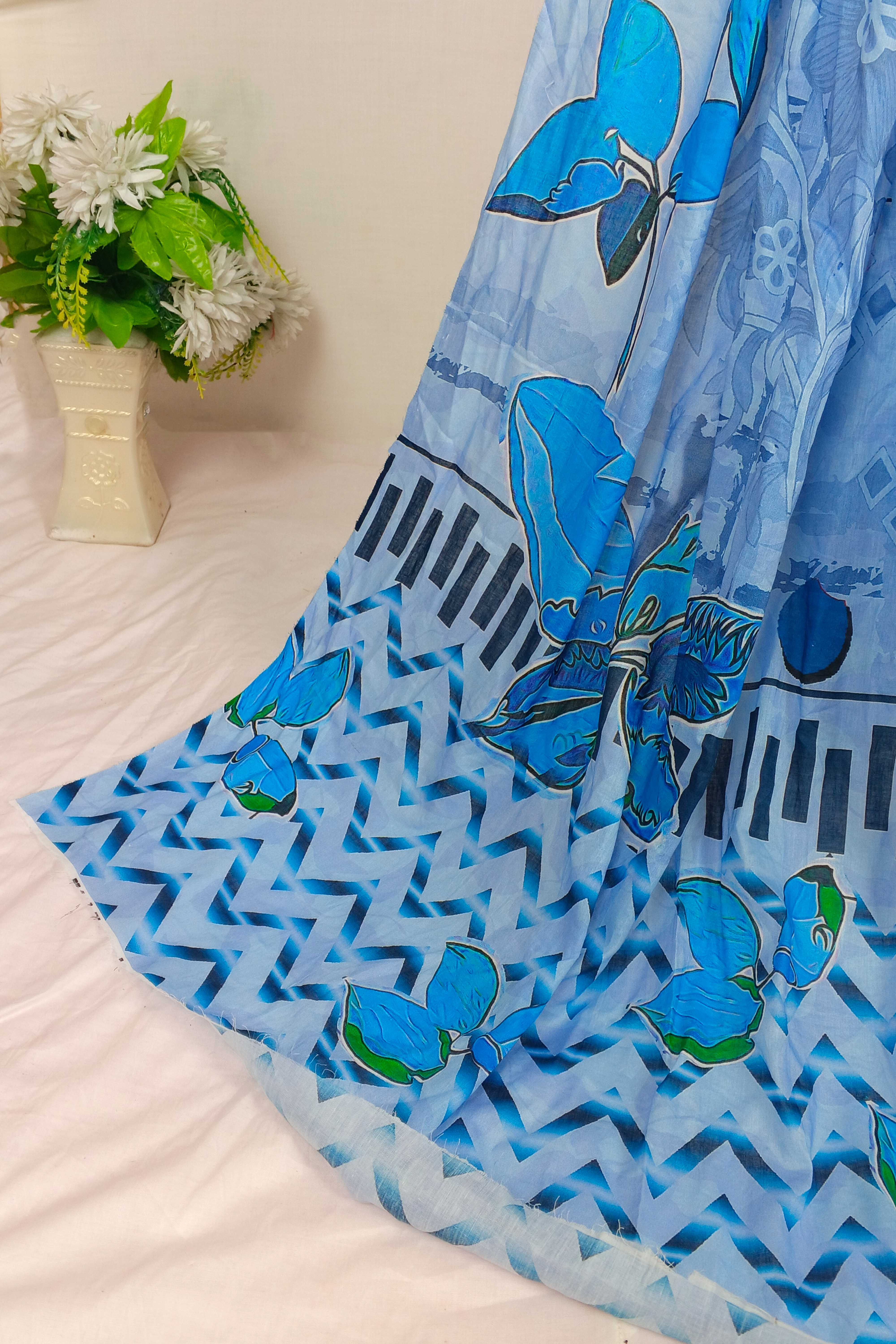 3PC- Printed Lawn Suit  3PL08