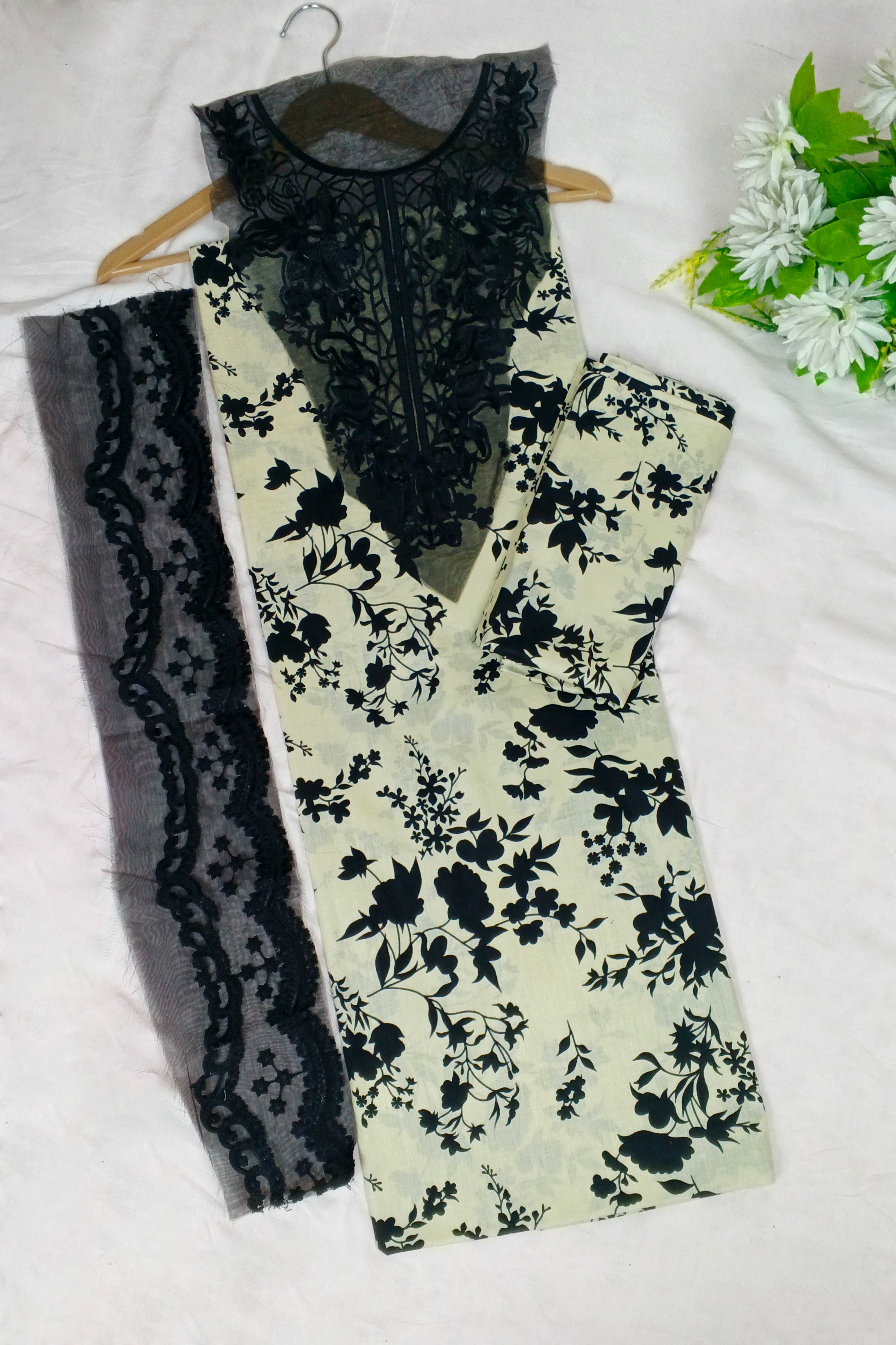 3pc-UnStitch Luxury Lawn Suit EL14