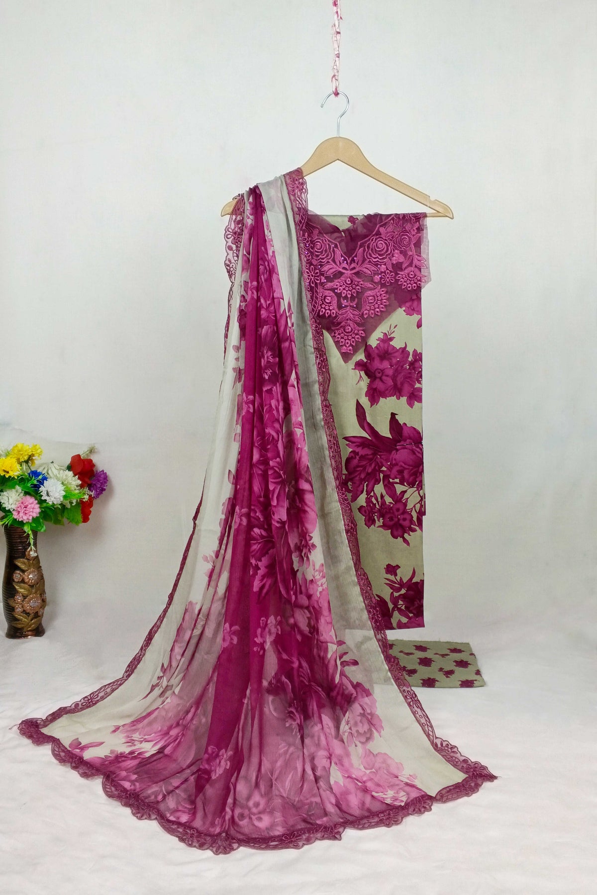 3pc-UnStitch Luxury Lawn Suit EL10
