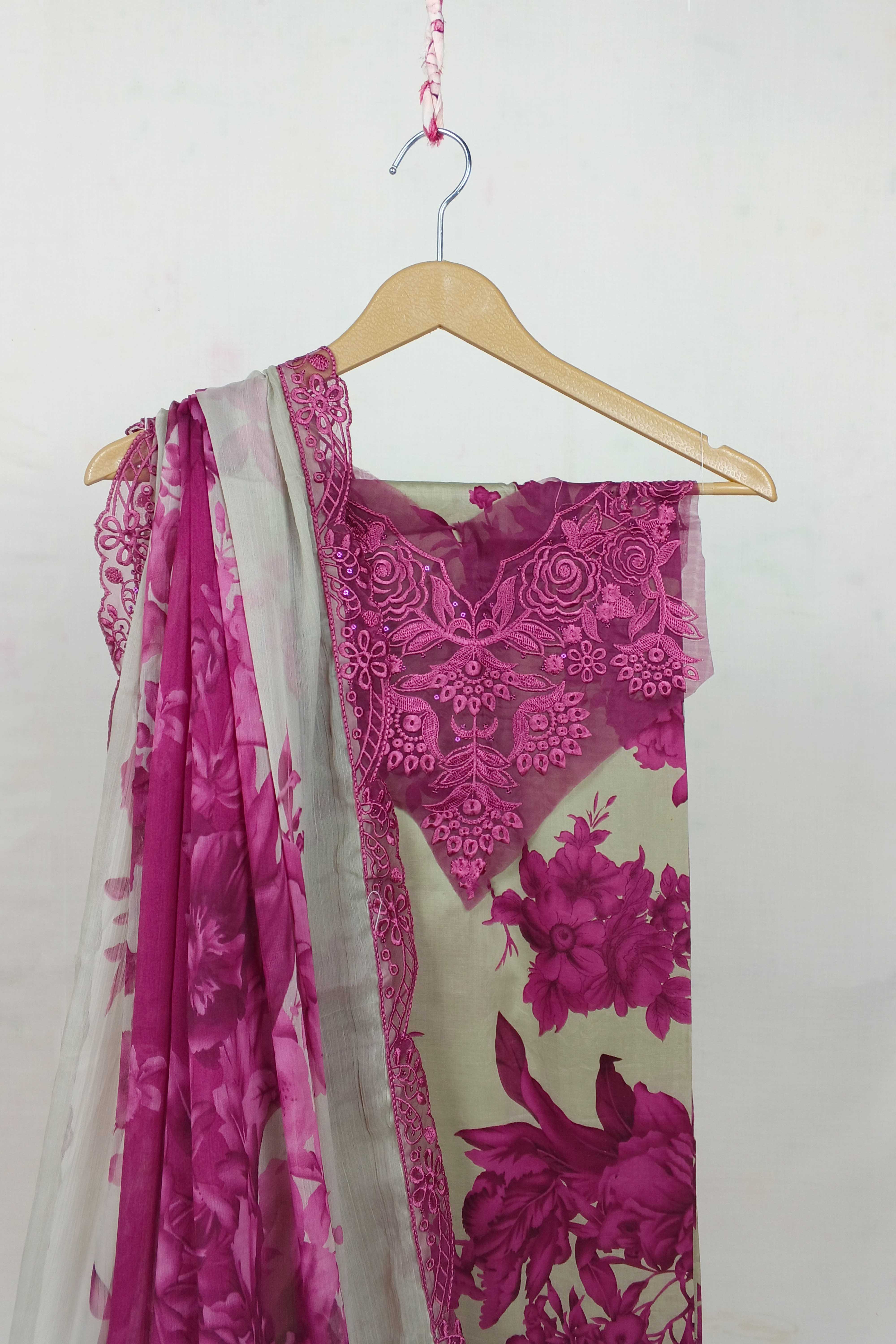 3pc-UnStitch Luxury Lawn Suit EL10