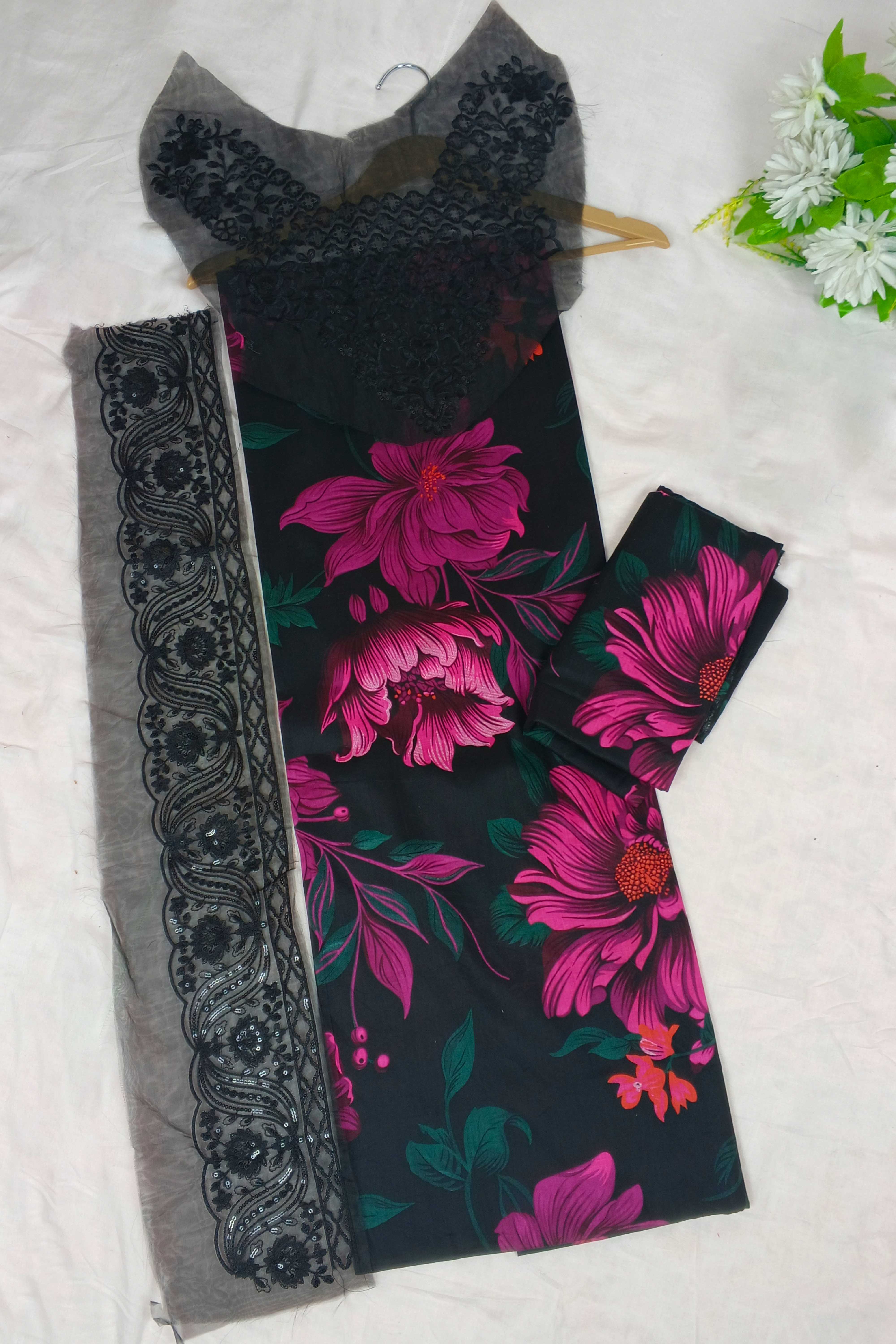 3pc-UnStitch Luxury Lawn Suit EL15