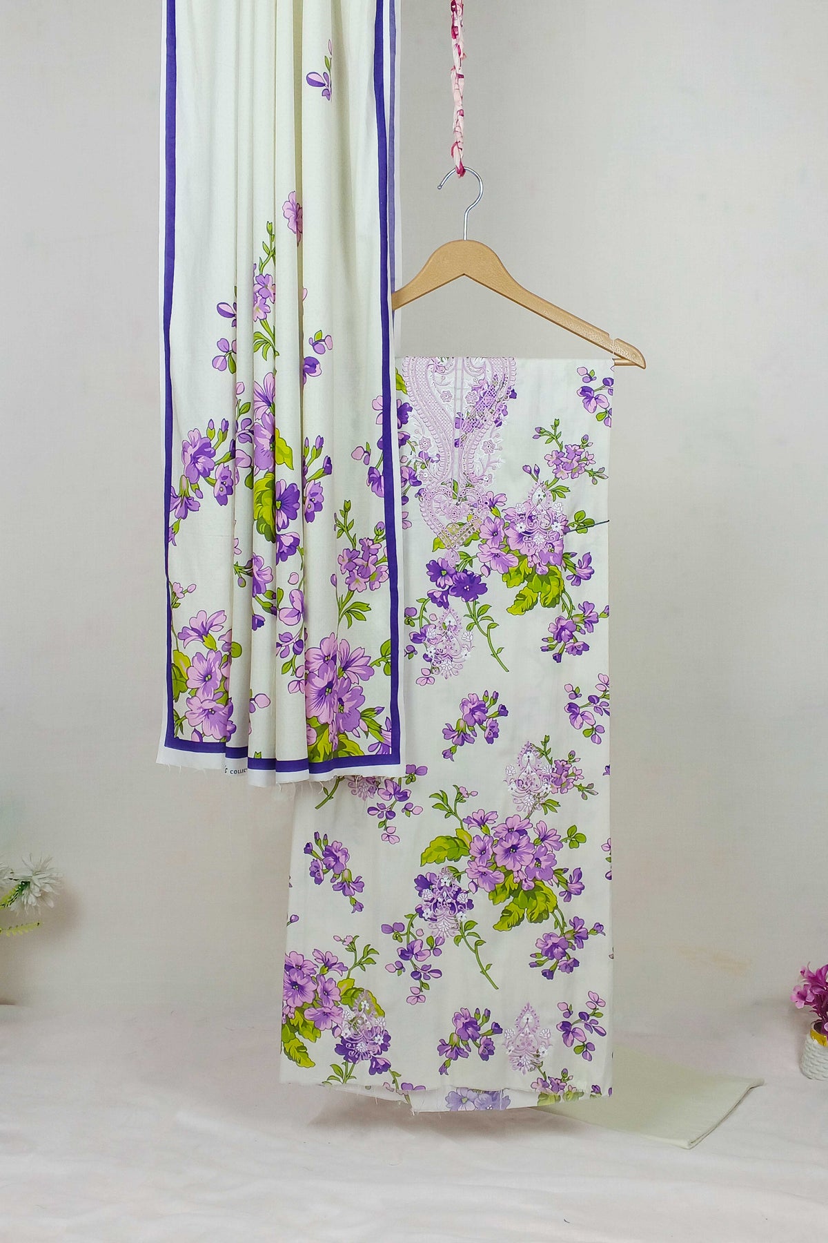 3PC-Embroidered Linen Suit RG46